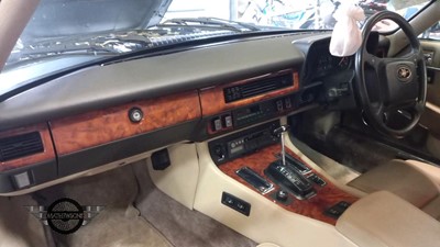 Lot 52 - 1989 JAGUAR XJS HE AUTO