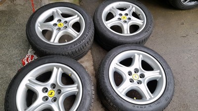 Lot 531 - FERRARI 456 1994-1997 SET OF ALLOY WHEELS AND TYRES 2X 255/45/17 2X 285/40/17