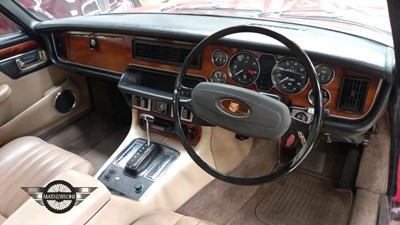 Lot 270 - 1976 JAGUAR 4.2 XJ6 L AUTO