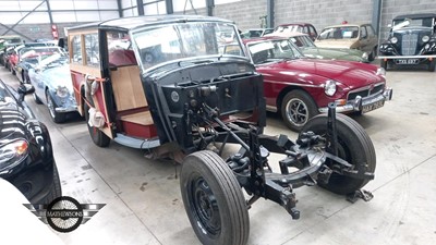 Lot 674 - 1952 TRIUMPH RENOWN LIMO