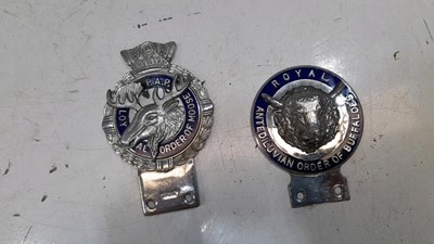 Lot 203 - 1X ROYAL ORDER OF MOOSE AND 1X ROYAL ORDER OF BUFFALO BADGES