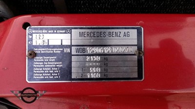 Lot 482 - 1991 MERCEDES 300SL-24 AUTO