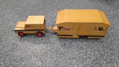 Lot 599 - WOODEN LAND ROVER WITH CARAVAN HAND MADE