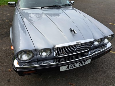 Lot 432 - 1983 JAGUAR 4.2 XJ6 AUTO