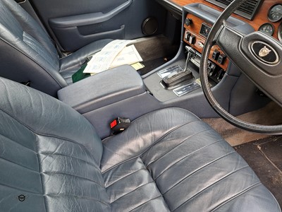 Lot 432 - 1983 JAGUAR 4.2 XJ6 AUTO