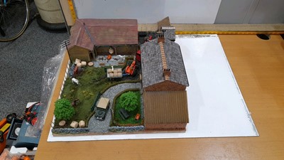 Lot 283 - DIORAMA FARMHOUSE + VEHICLES