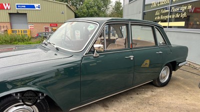 Lot 434 - 1969 TRIUMPH 2000