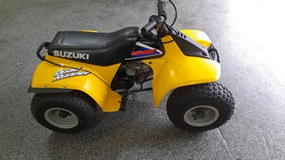 Lot 614 - SUZUKI YELLOW CHILDS 50CC QUAD