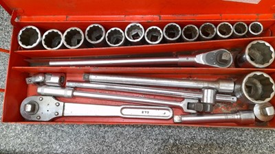 Lot 606 - BRITOOL 3/4" SOCKET SET & TORQUE WRENCH