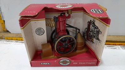 Lot 395 - ERTL IH TITAN ENGINE