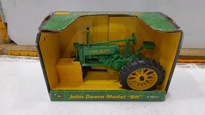 Lot 347 - ERTL JOHN DEERE BN TRACTOR