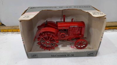 Lot 292 - ERTL MC CORMICK W 30 TRACTOR