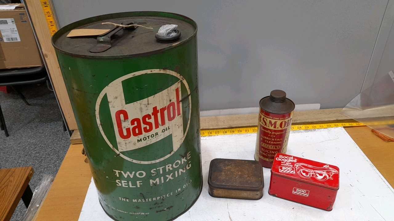 Lot 400 - CASTROL 2 STROKE CAN AND BOX OF SMALL CANS