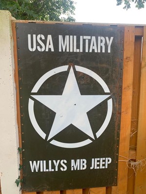 Lot 460 - USA MILITARY WILLYS JEEP SIGN 37" X 22"