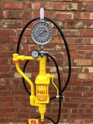 Lot 605 - RENOVATED SHELL OIL PUMP