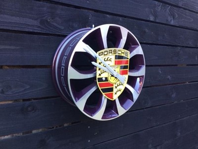 Lot 290 - PORSCHE ALLOY WHEEL CLOCK