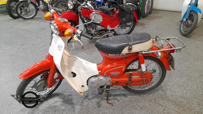 Lot 555 - 1983 HONDA C50LAC