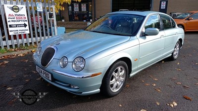 Lot 532 - 1999 JAGUAR S-TYPE V6