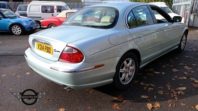 Lot 532 - 1999 JAGUAR S-TYPE V6