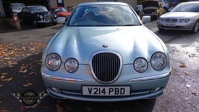 Lot 532 - 1999 JAGUAR S-TYPE V6