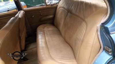 Lot 314 - 1969 DAIMLER V8 250