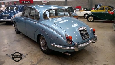 Lot 314 - 1969 DAIMLER V8 250