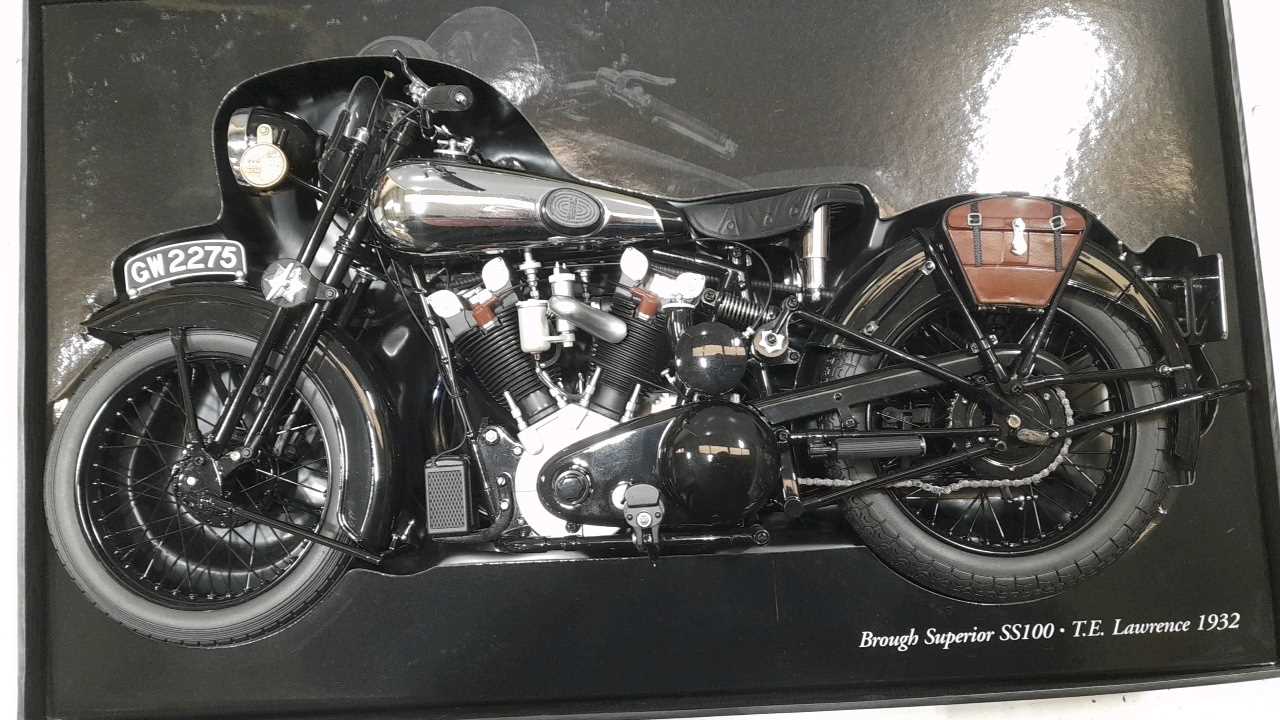Lot 244 - MINICHAMPS BROUGH SUPERIOR SS100 T.E