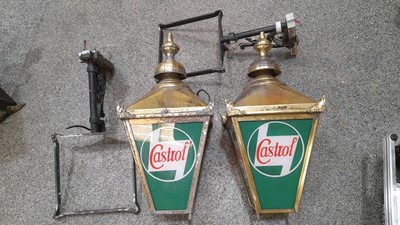 Lot 159 - PAIR OF CASTROL BRASS LIGHTS WITH BRACKETS