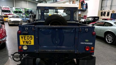 Lot 401 - 2009 LAND ROVER DEFENDER 90 PICK-UP