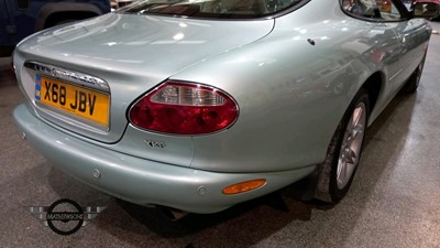 Lot 288 - 2000 JAGUAR XK8 COUPE AUTO