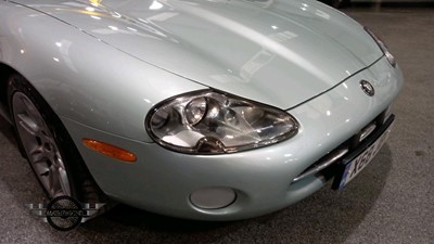 Lot 288 - 2000 JAGUAR XK8 COUPE AUTO