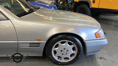 Lot 513 - 1996 MERCEDES SL500 AUTO