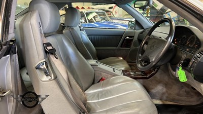 Lot 513 - 1996 MERCEDES SL500 AUTO