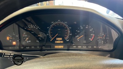 Lot 513 - 1996 MERCEDES SL500 AUTO