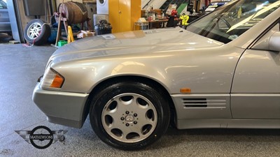 Lot 513 - 1996 MERCEDES SL500 AUTO