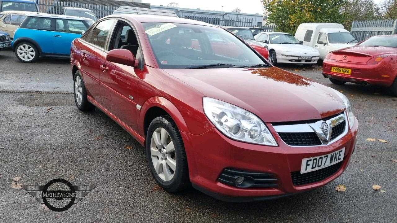 Lot 592 - 2007 VAUXHALL VECTRA DESIGN