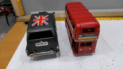 Lot 443 - LONDON TAXI & ROUTE MASTER BUS TIN PLATE MODELS