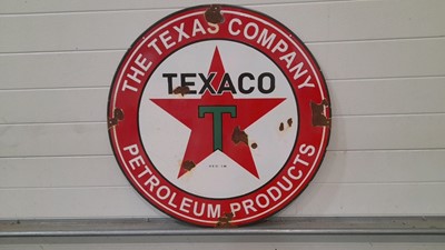 Lot 263 - THE TEXAS COMPANY TEXACO PETROLEUM PRODUCTS ENAMEL SIGN 30" DIA