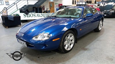 Lot 131 - 1999 JAGUAR XK8 COUPE AUTO