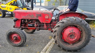 Lot 118 - 1957 MCCORMICK INT. HARVESTER