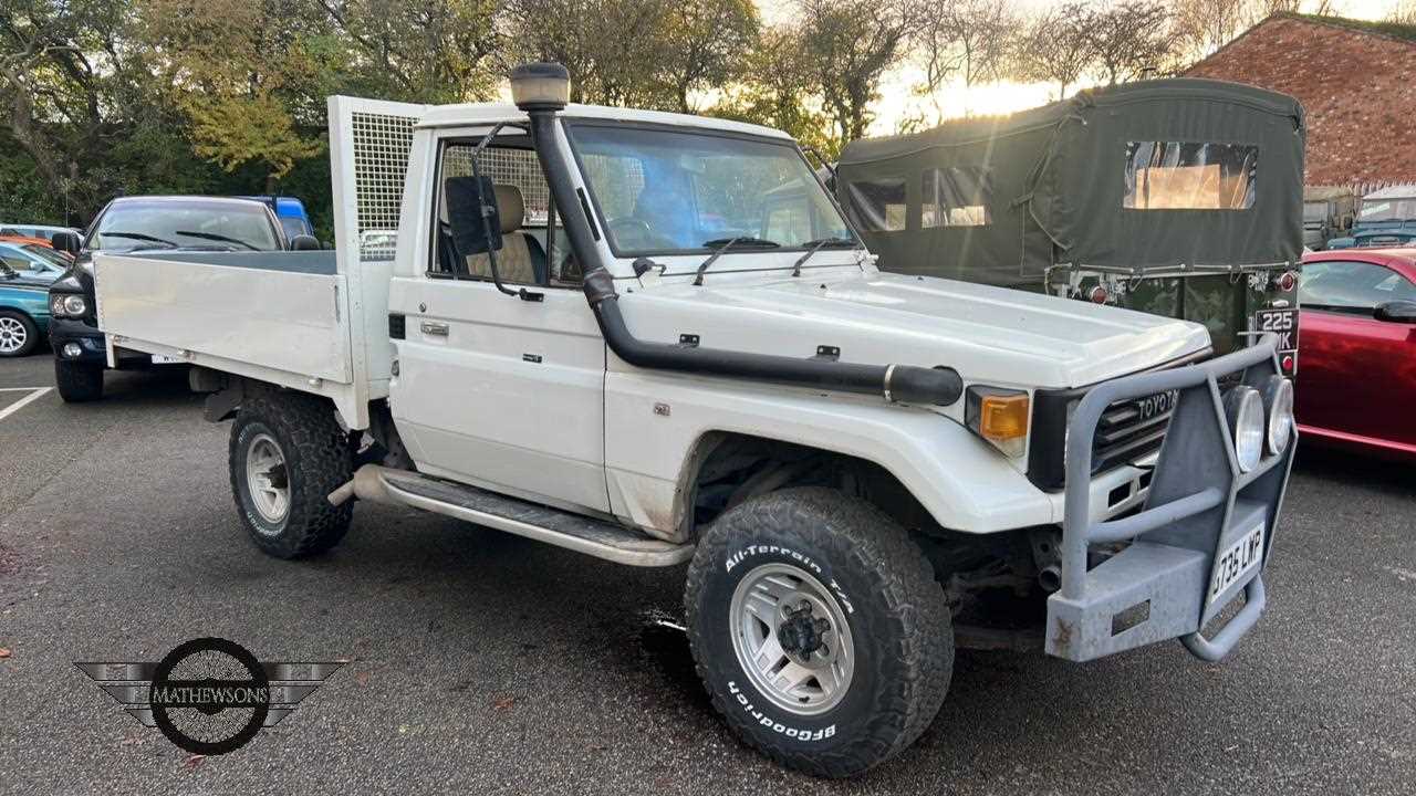 Lot 661 - 1990 TOYOTA LAND CRUISER