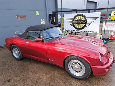 Lot 313 - 1994 MG RV8