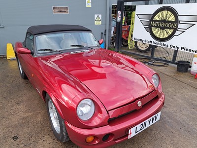 Lot 313 - 1994 MG RV8