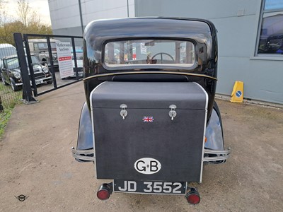 Lot 681 - 1933 MORRIS COWLEY