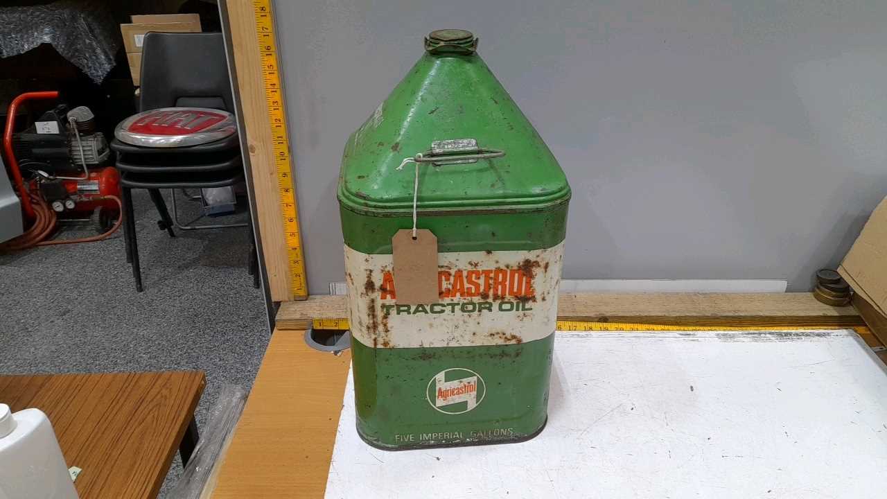 Lot 680 - CASTROL AGRI TRACTOR OIL CAN