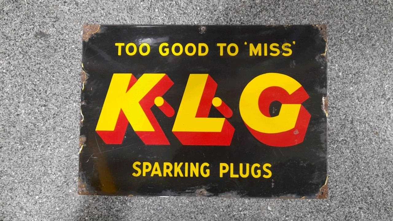 Lot 580 - K.L.G SPARK PLUGS ENAMEL SIGN 20" X 14"