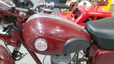Lot 284 - 1954 JAMES CAPTAIN