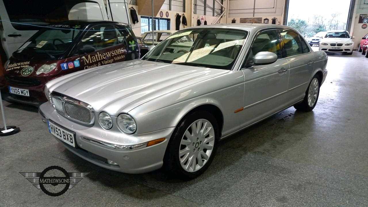 Lot 356 - 2003 JAGUAR XJ6 V6 SE AUTO