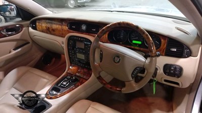 Lot 356 - 2003 JAGUAR XJ6 V6 SE AUTO