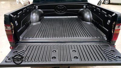 Lot 422 - 2003 TOYOTA HILUX